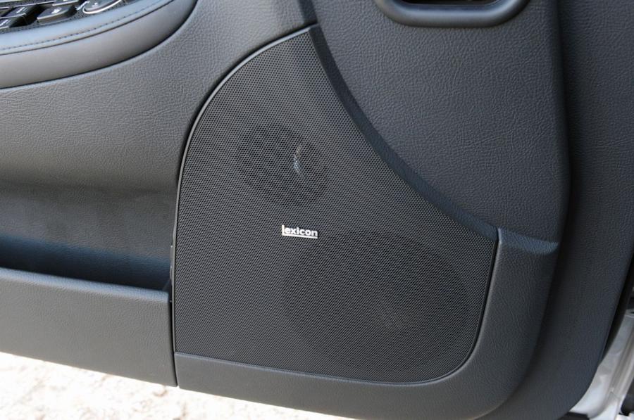  Hyundai Genesis 2012 года  (фото 3 из 73)
